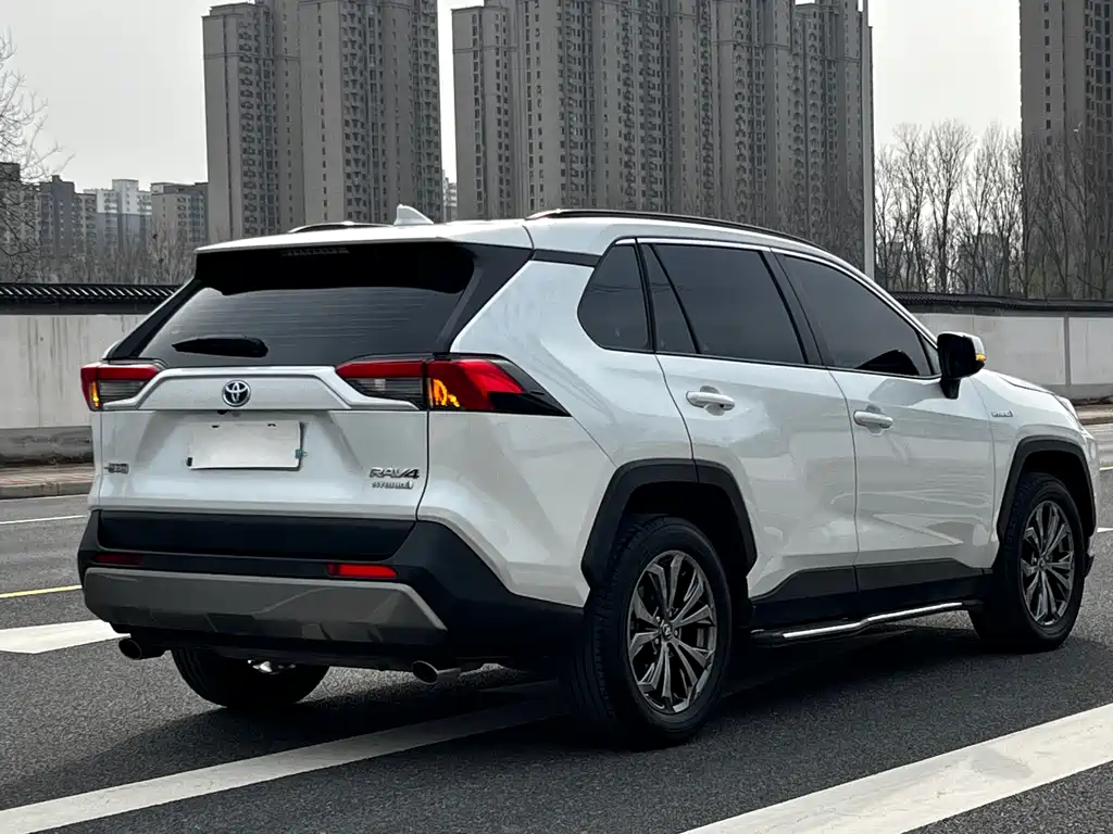 TOYOTA RAV4 RONGFANG