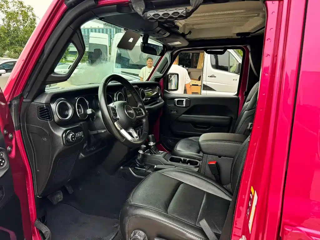 Jeep Wrangler — миниатюра 7