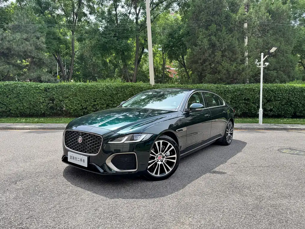 Купить Jaguar XFL