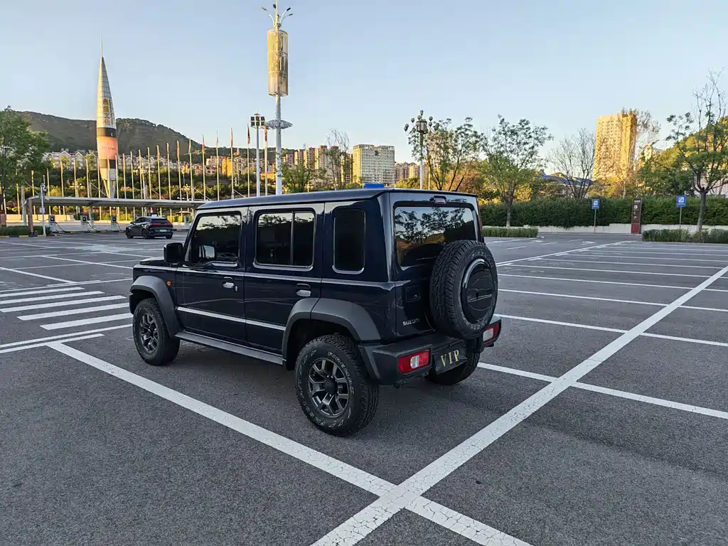 Suzuki Jimny — миниатюра 7