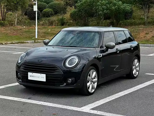 MINI  CLUBMAN 2022