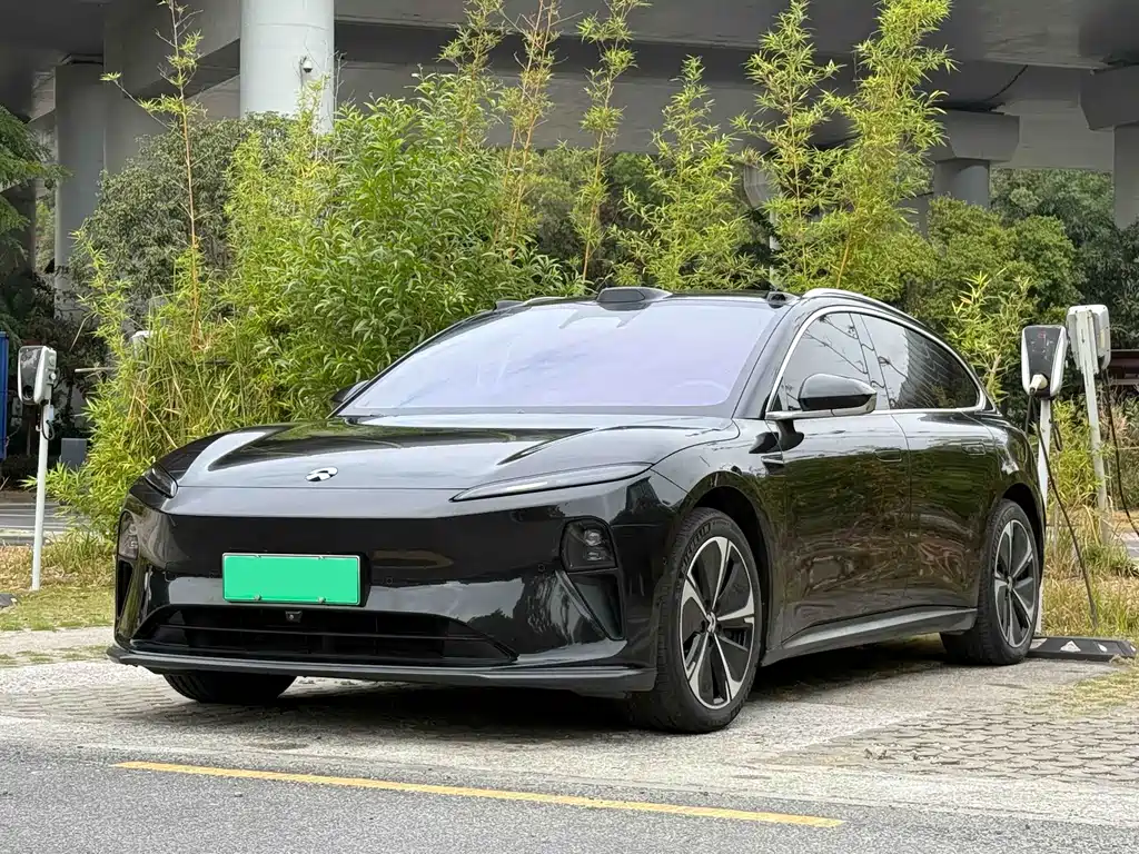 NIO NIO ET5T