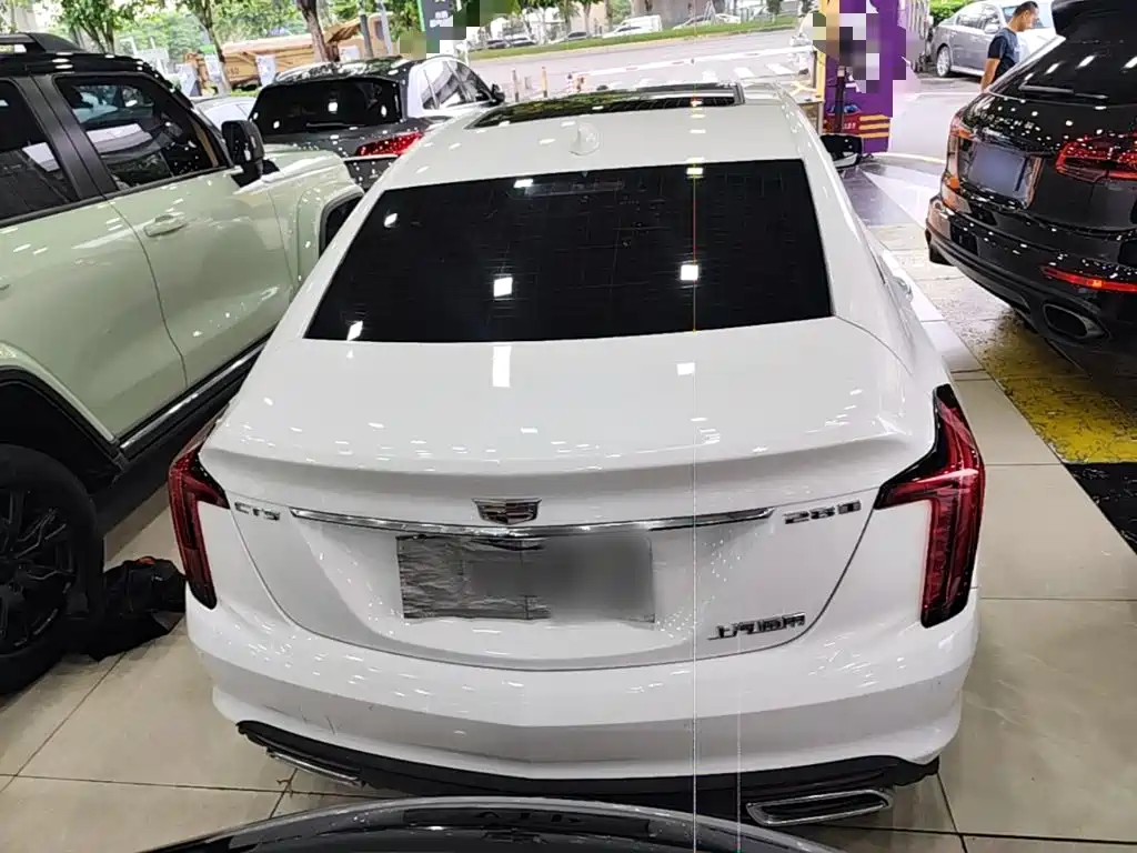 Cadillac CT5 — миниатюра 6