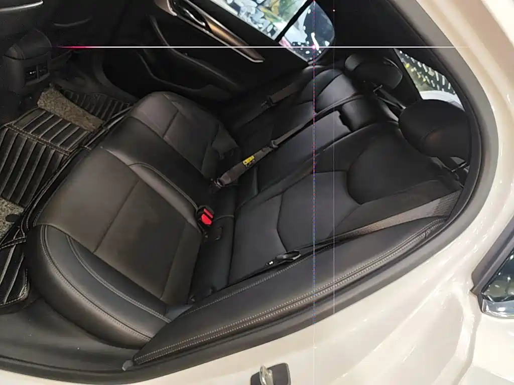 Cadillac CT5 — миниатюра 17