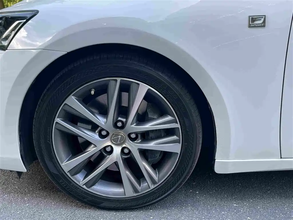 Lexus IS — фотографии объявления, Фото 25