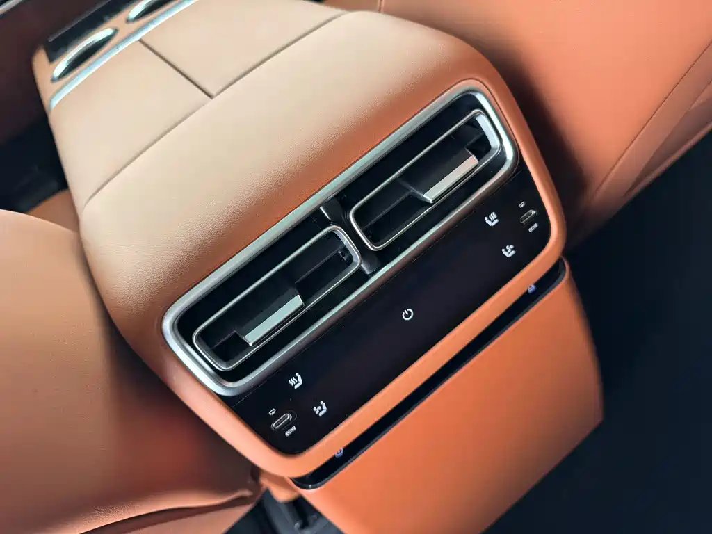 Li Auto Li L6 — миниатюра 11