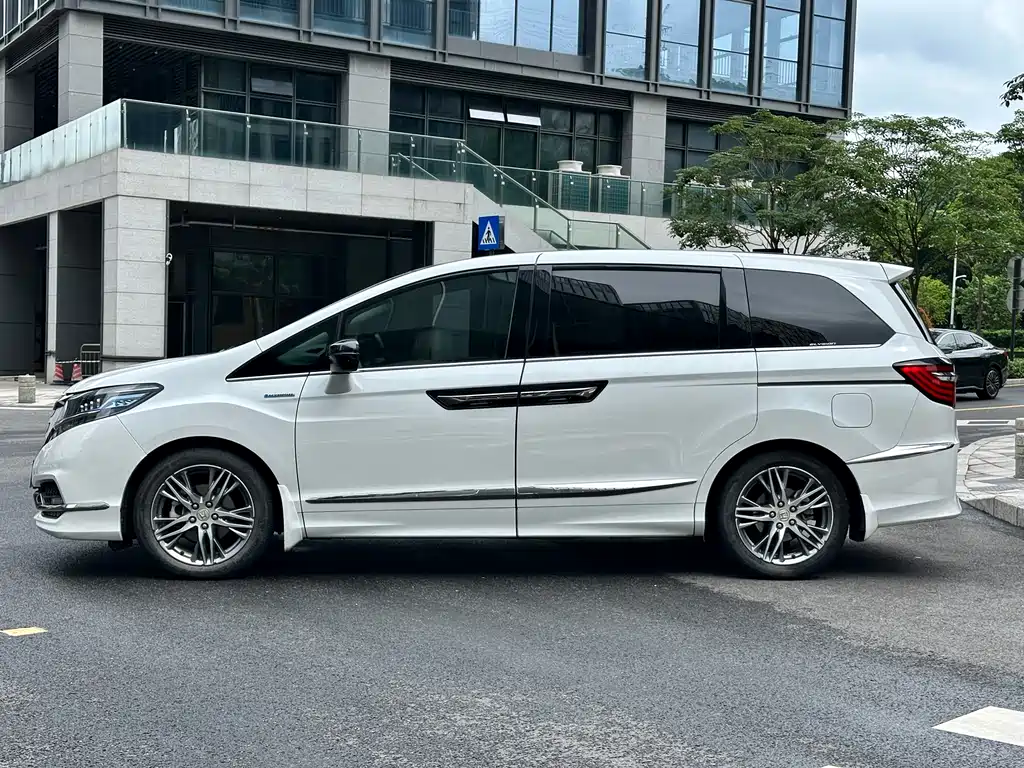 Honda Elysion 2019 2.0L Comfort