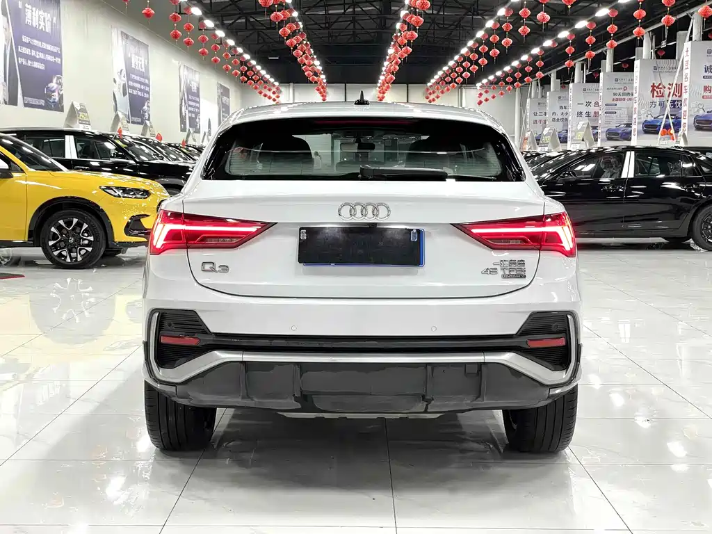 Audi Q3 Sportback - фото 5