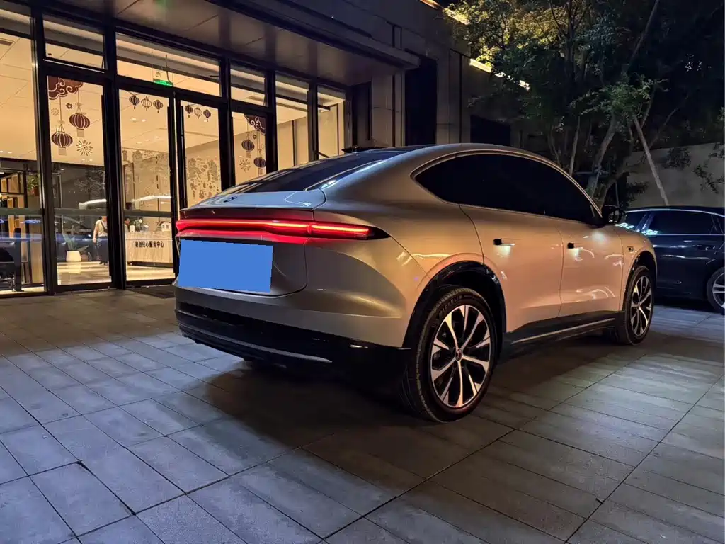 NIO EC6 — миниатюра 9
