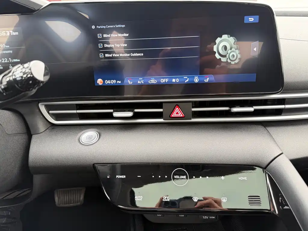 Hyundai Elantra — миниатюра 8