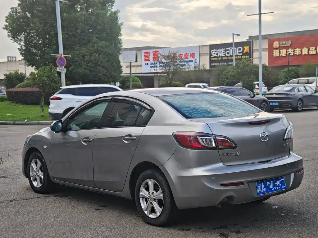 Mazda 3 Xingcheng — миниатюра 9