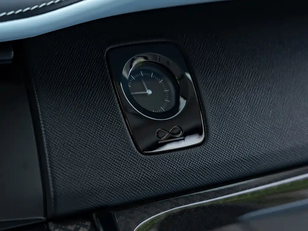 Rolls-Royce Cullinan — миниатюра 17