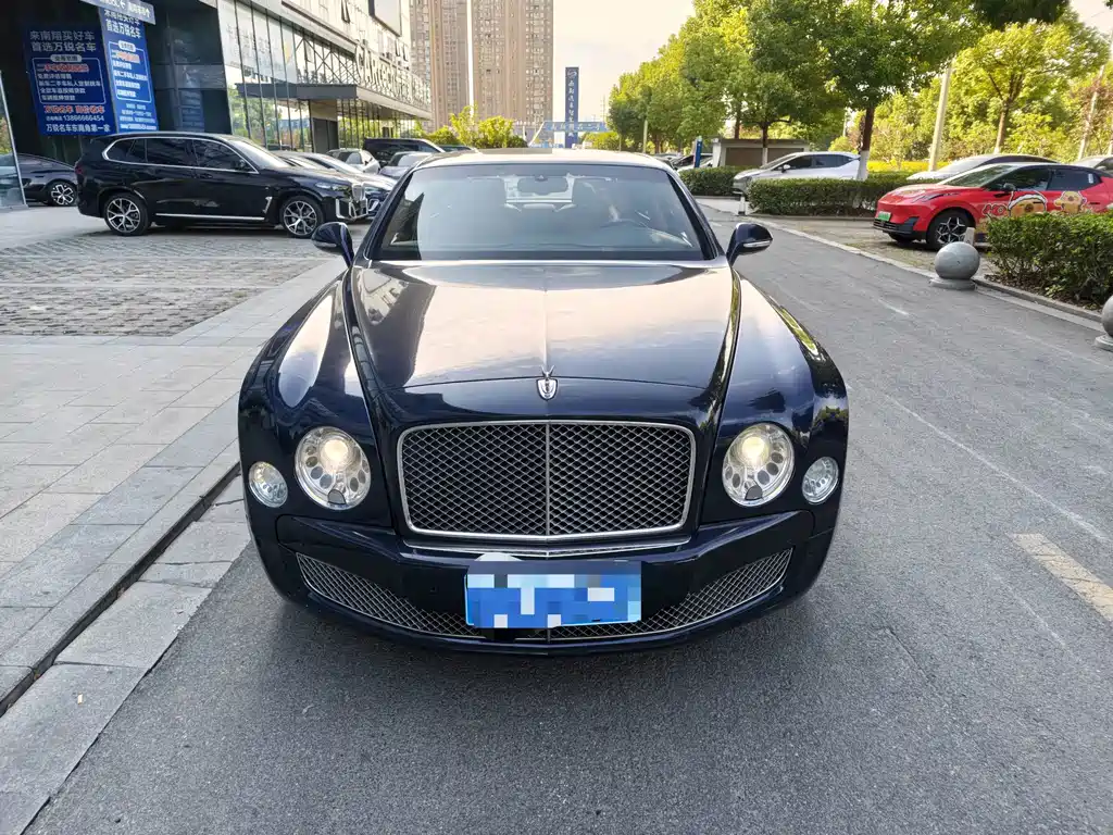 Bentley Mulsanne — миниатюра 6
