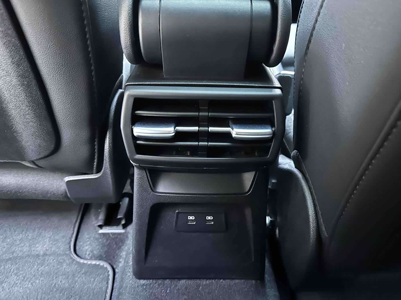 Audi A3 1.4 л 2022 г. Серебристо-серый, пробег 17000 км