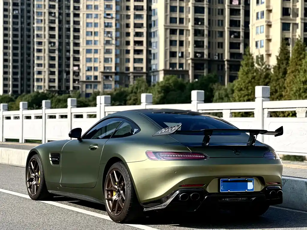 MERCEDES-BENZ AMG GT