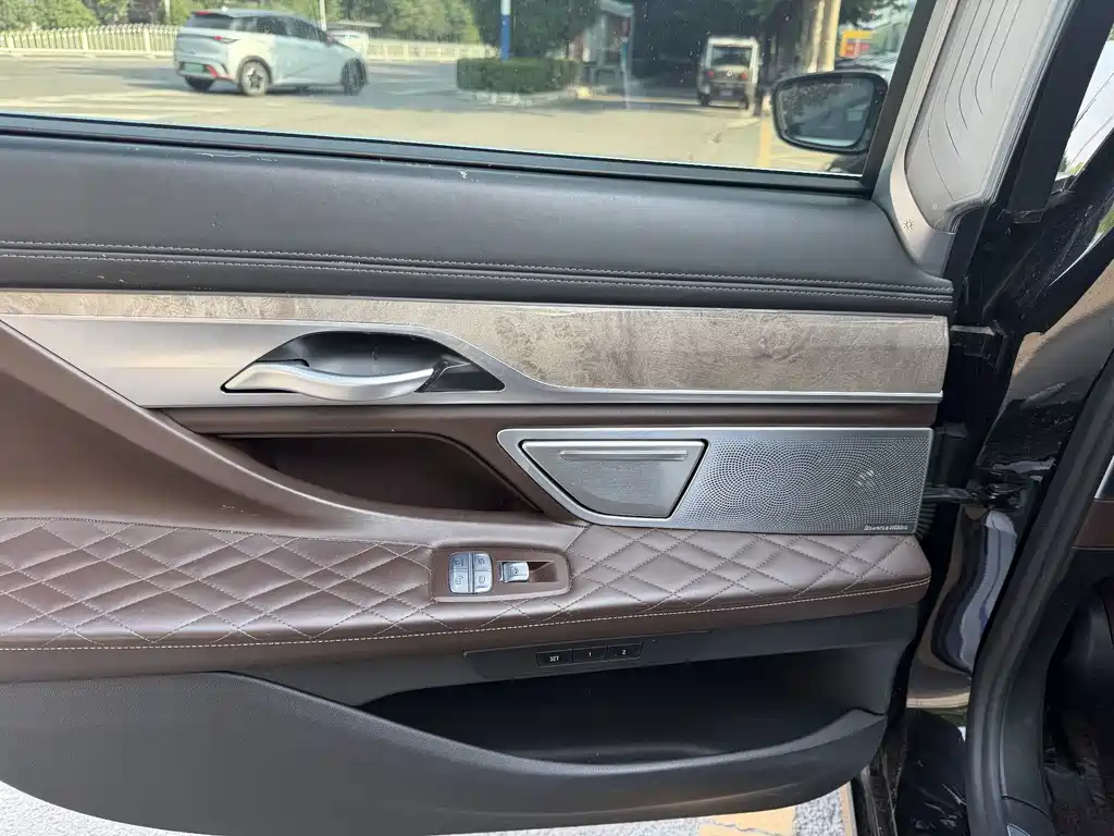 BMW 7 Series 7 2019 740Li Lead Luxury