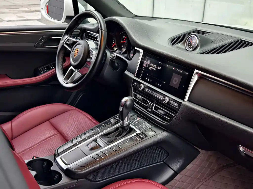 Porsche Macan — миниатюра 14