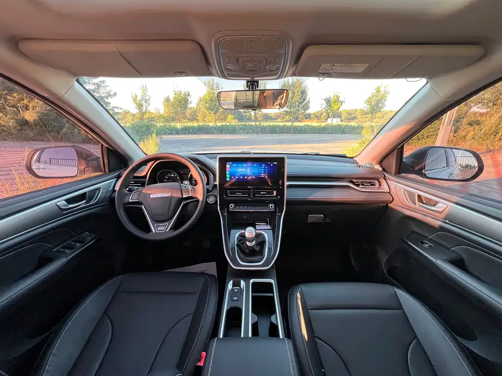 Haval M6 — миниатюра 10