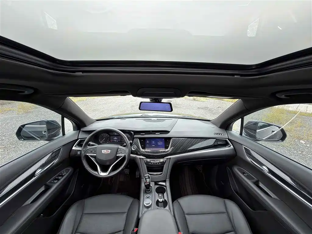 Cadillac XT6 — миниатюра 10