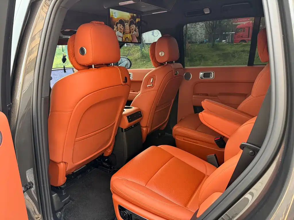 Li Auto Li L8 — миниатюра 6