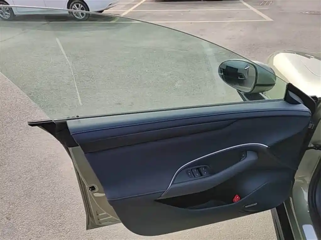 XIAOMI CAR XIAOMI SU7