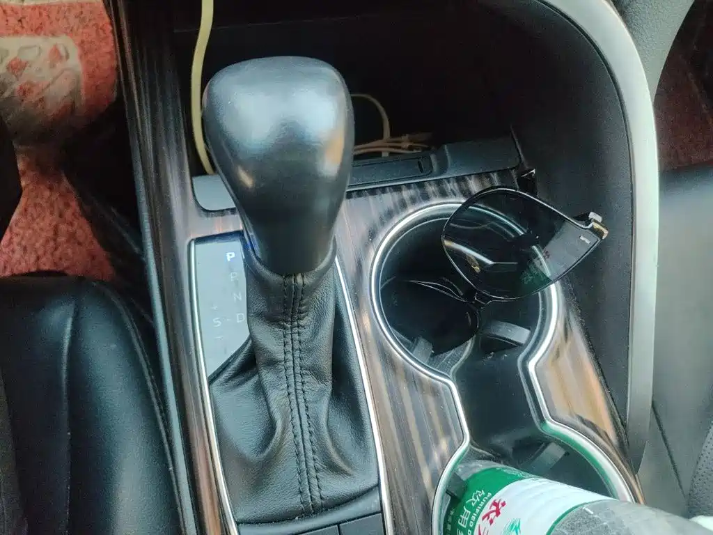 Toyota Camry — миниатюра 15