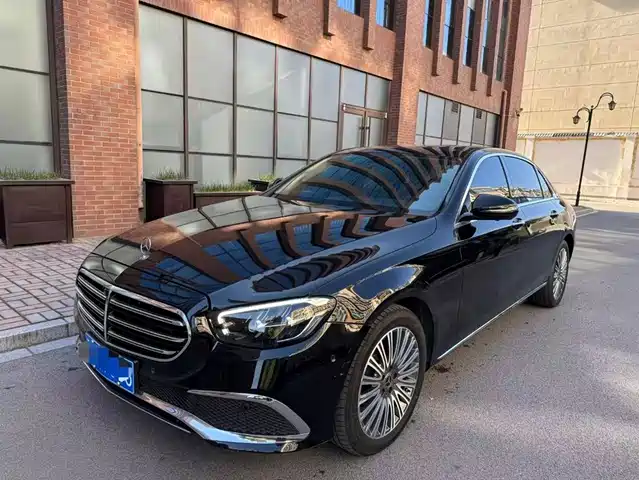 MERCEDES-BENZ E CLASS 2023