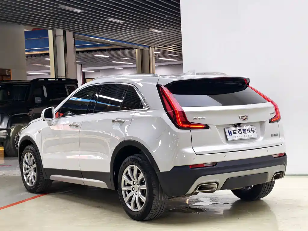 Cadillac XT4 — миниатюра 5