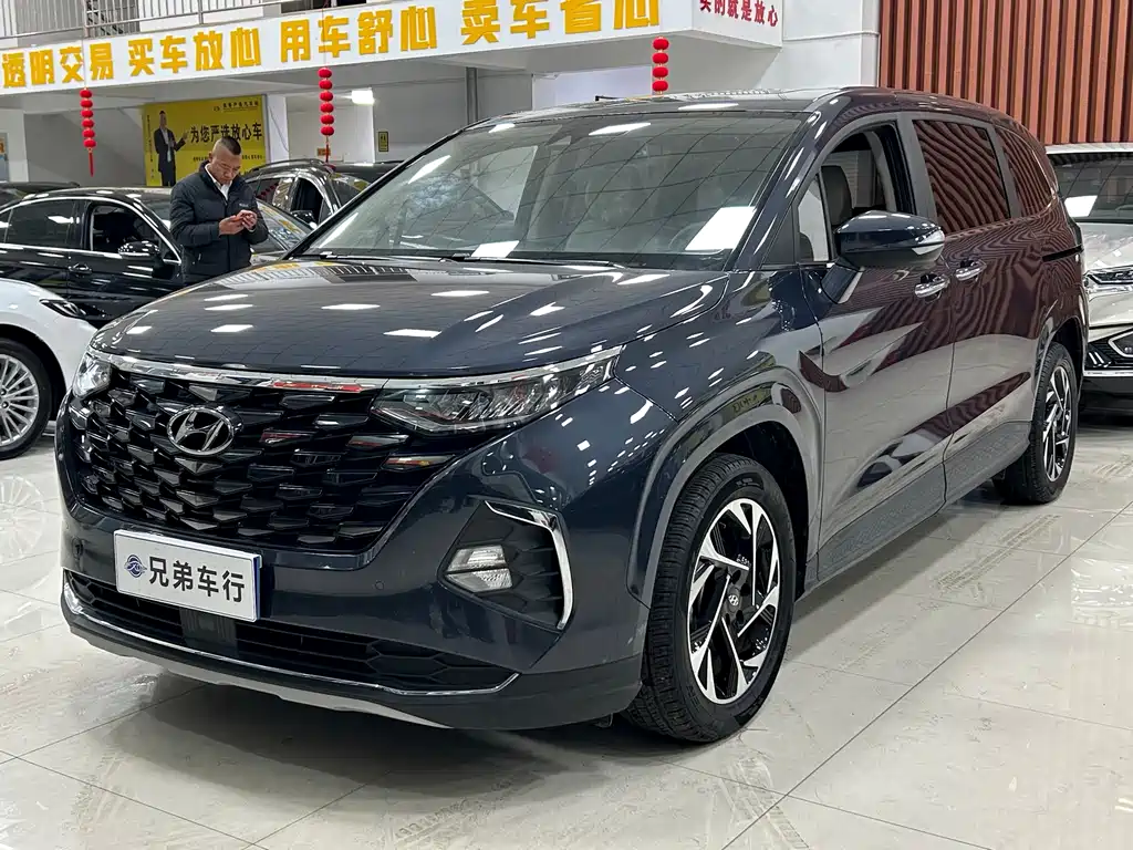 HYUNDAI KUSTU