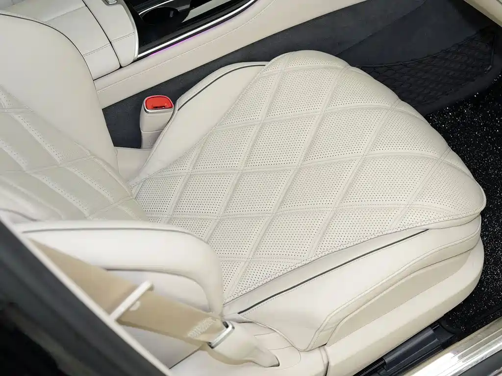 Mercedes-Benz S-Class — миниатюра 31