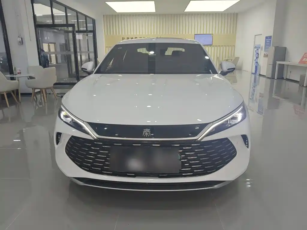 BYD Qin L L 2025 DM-i Smart Drive 120KM