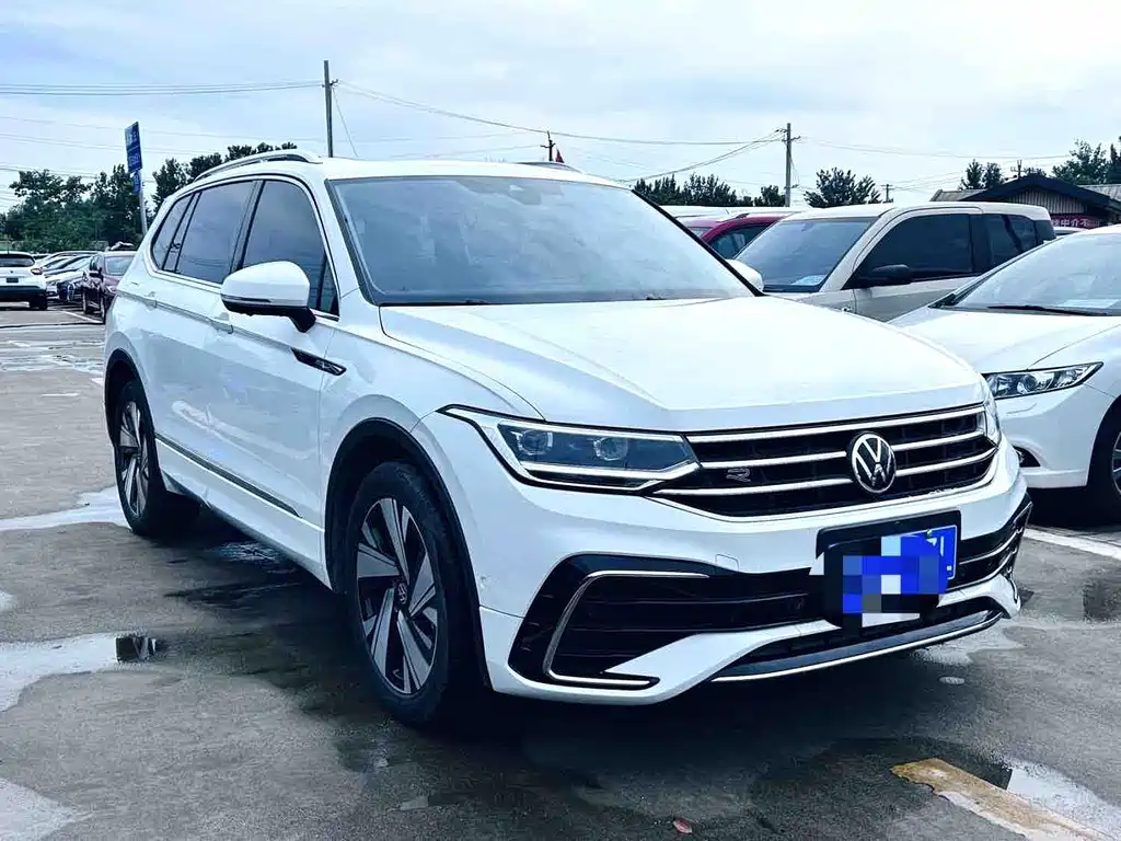 Volkswagen Tiguan L L 2023 330TSI AT R-Line