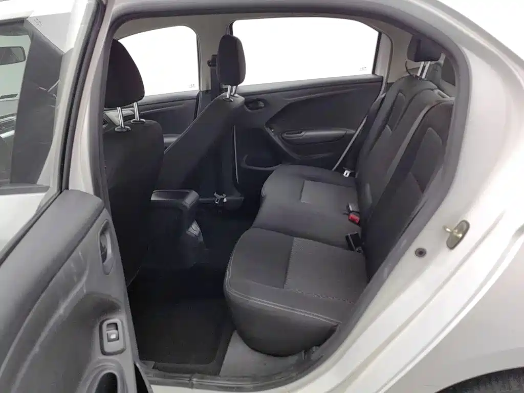 Citroen Elysee — миниатюра 15