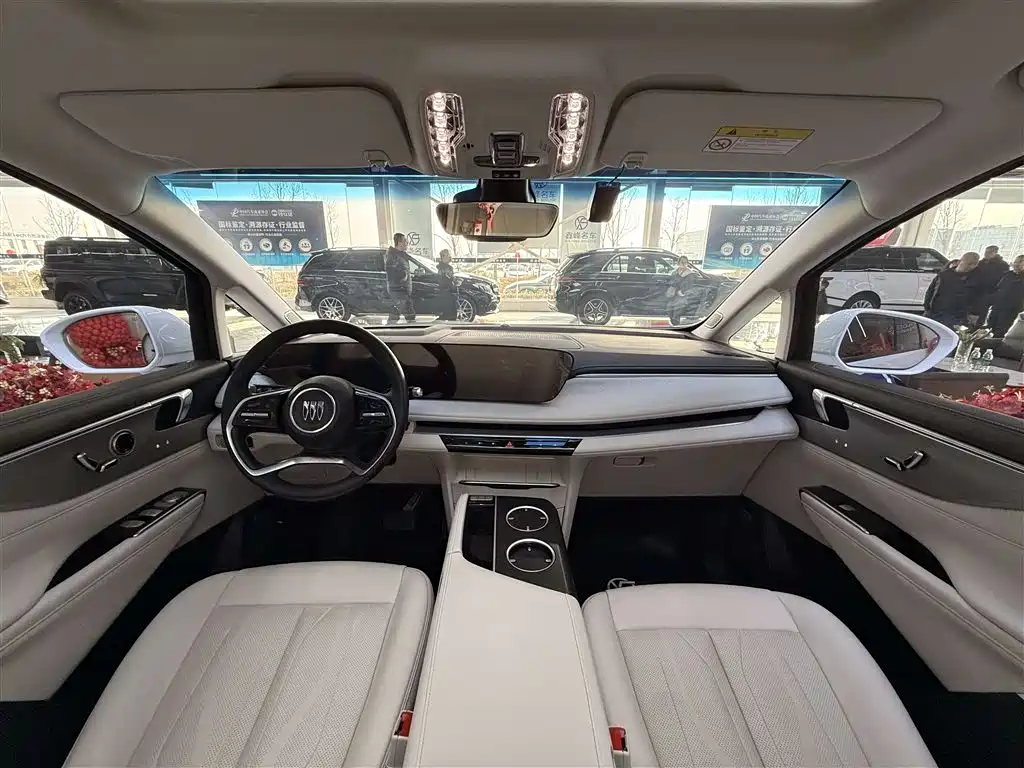 BUICK GL8 NEW ENERGY