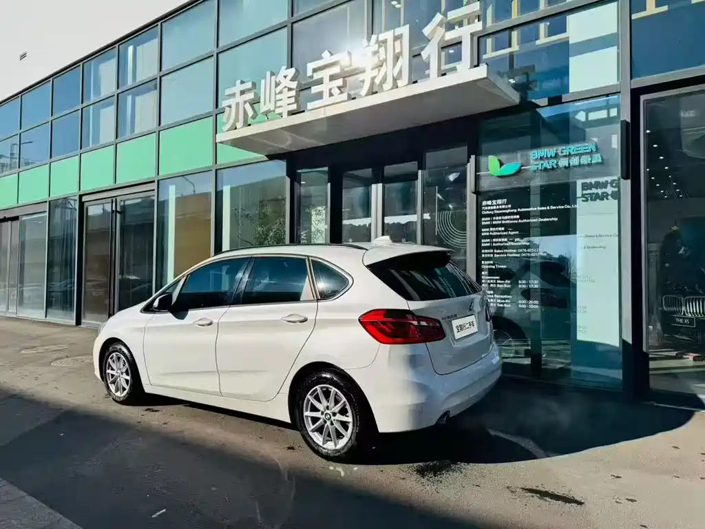 BMW 2 SERIES STATION WAGON