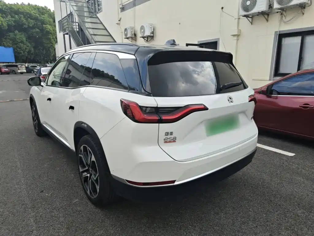 NIO ES8 — миниатюра 5