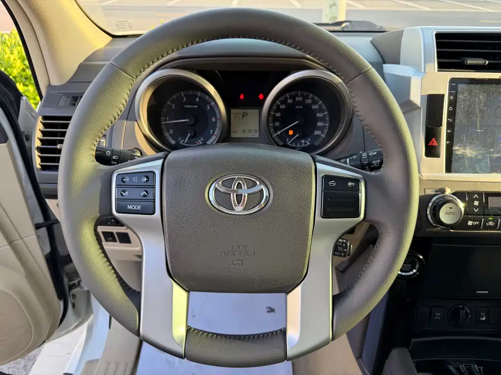 Toyota Land Cruiser Prado 2016 4.0L