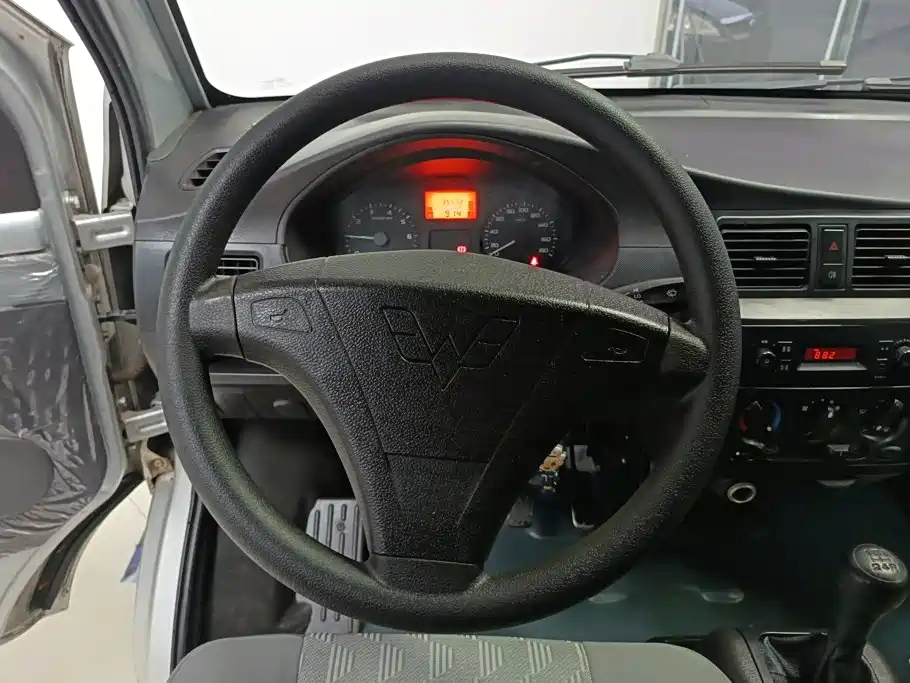 Wuling Rongguang — миниатюра 15