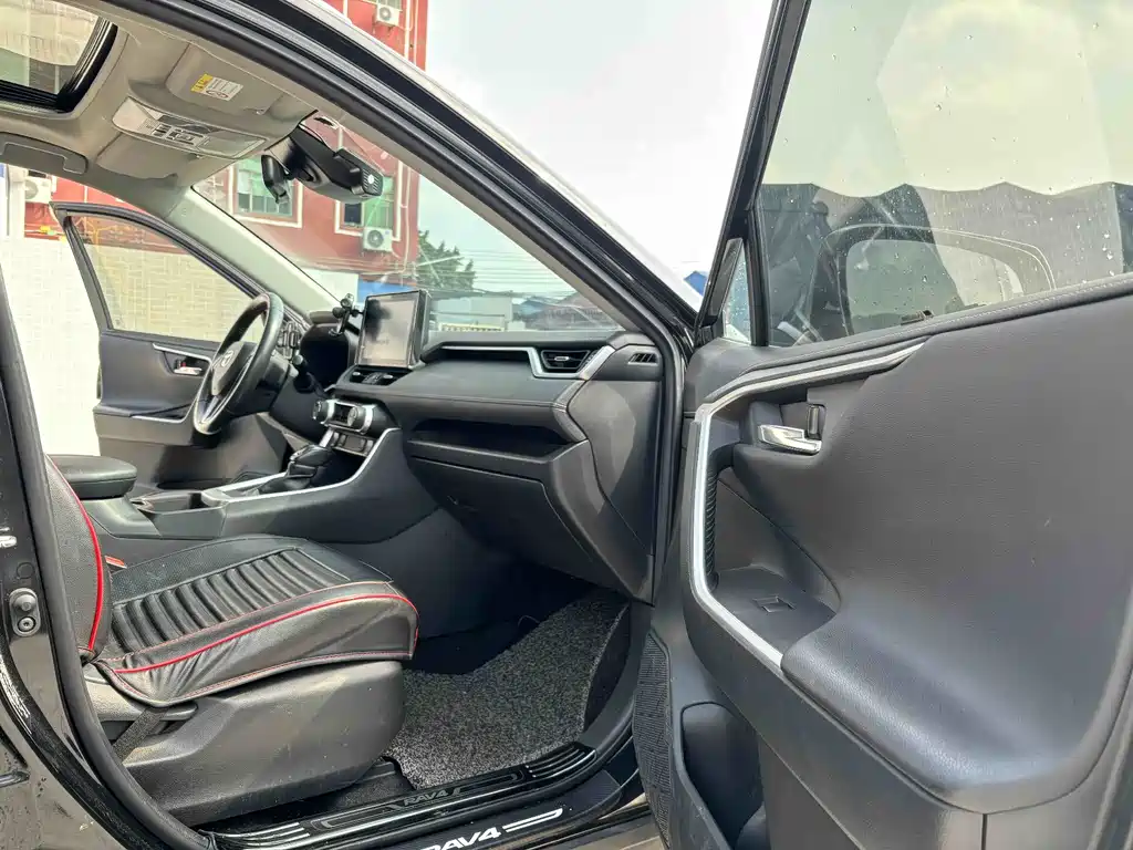 TOYOTA RAV4 RONGFANG