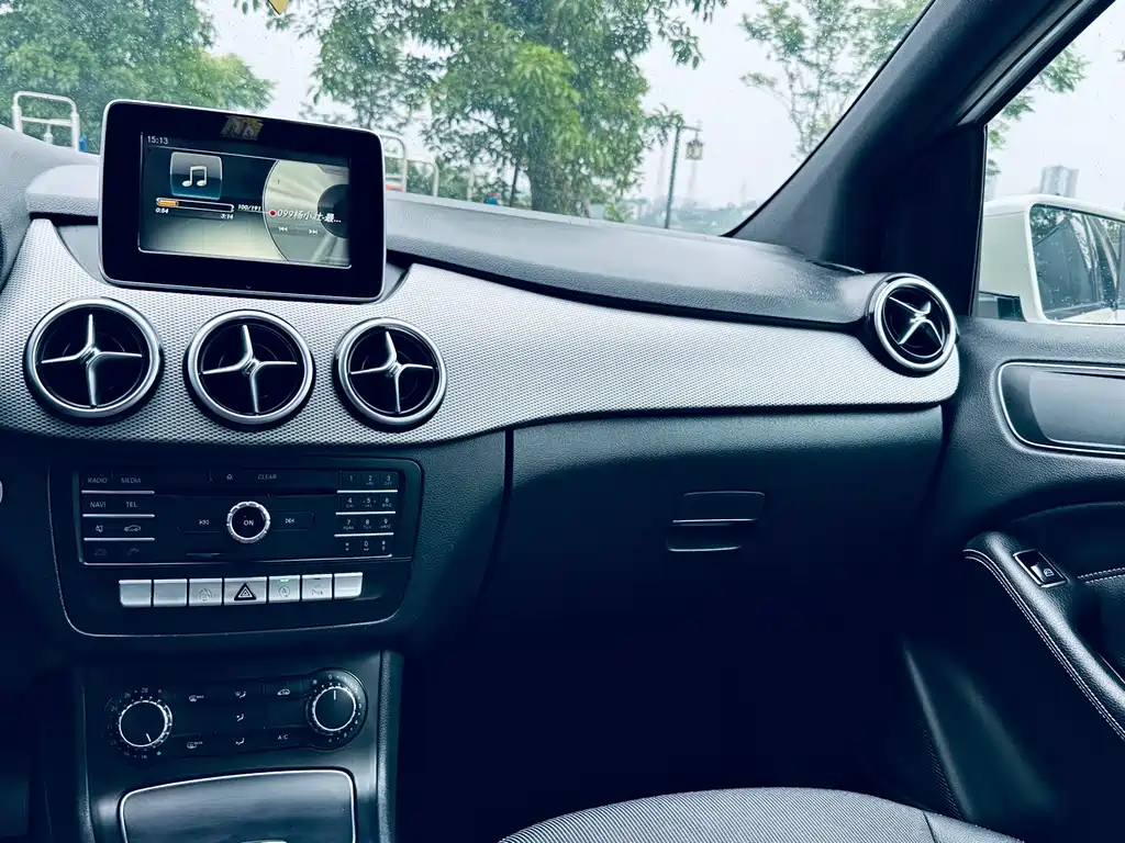 Mercedes-Benz B-Class B 2015 B 200