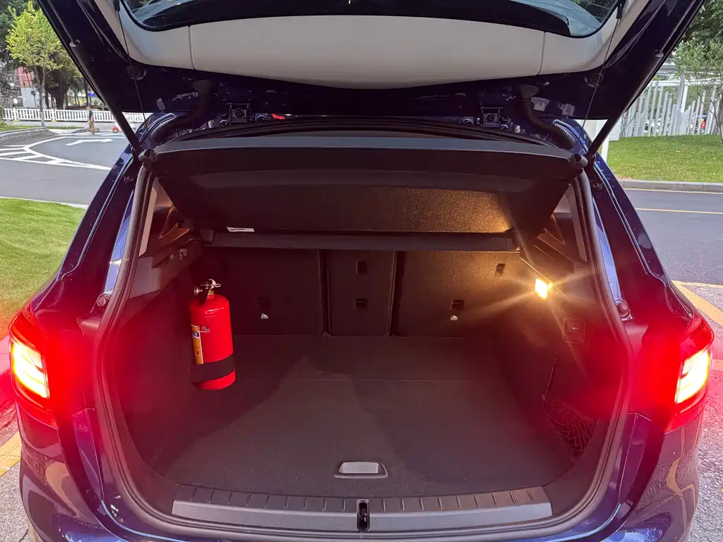 BMW 2 Series Active Tourer — миниатюра 21