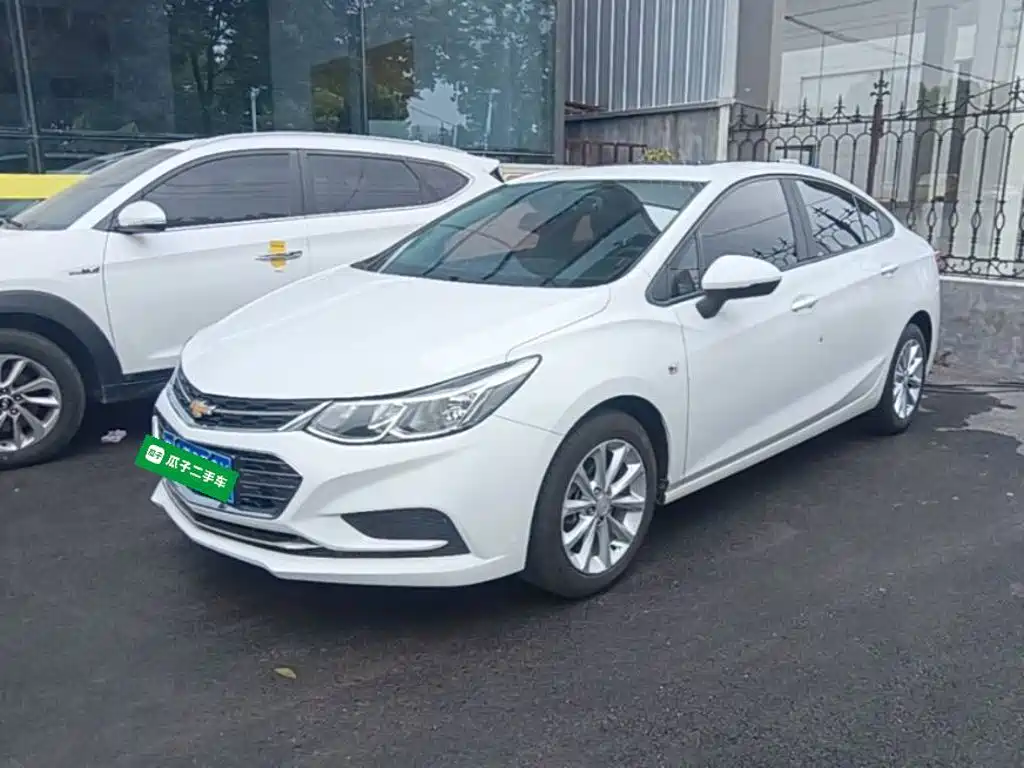 Chevrolet Cruze 2018 320 Auto Pioneer Sunroof Edition