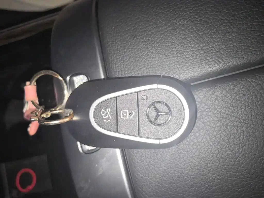 Mercedes-Benz C-Class — миниатюра 12