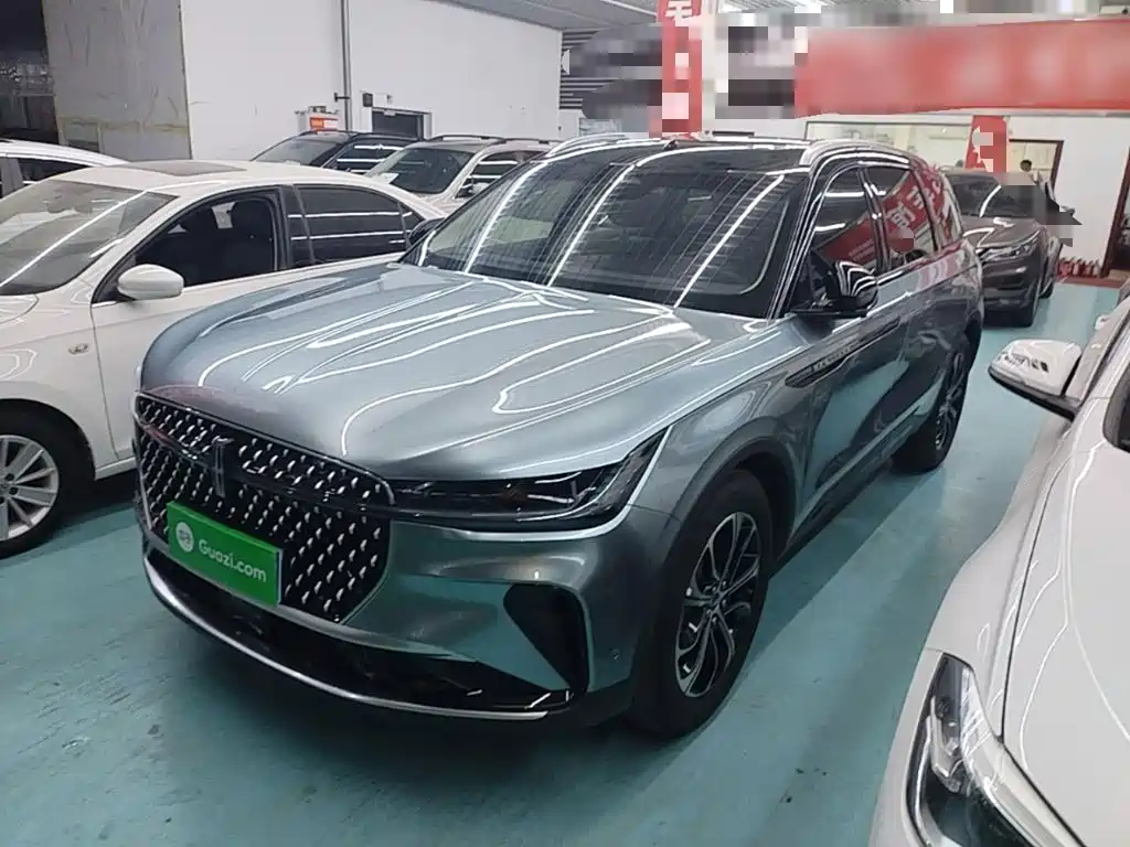Lincoln Nautilus 2023 2.0T