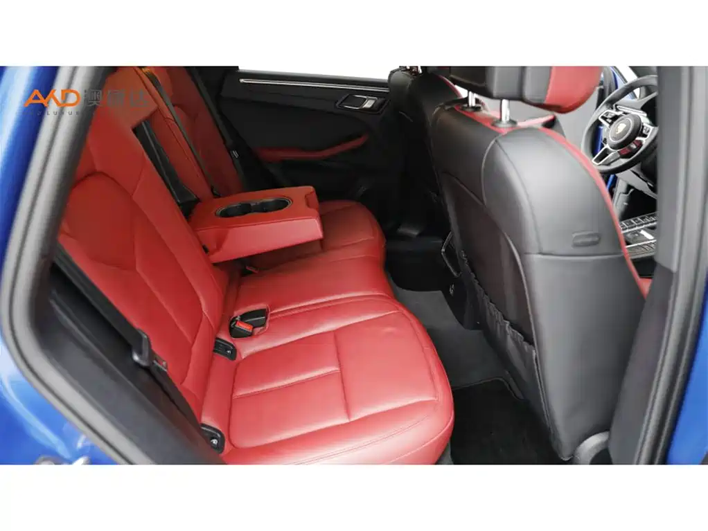 Porsche Macan — миниатюра 8