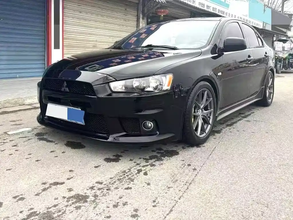Mitsubishi Lancer EX 2013