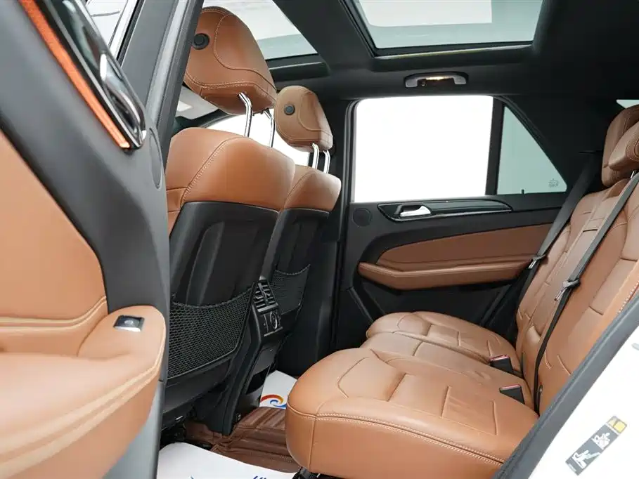 Mercedes-Benz GLE — миниатюра 11
