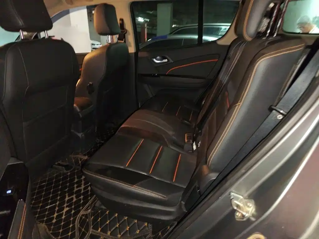 Isuzu MU-X — миниатюра 15