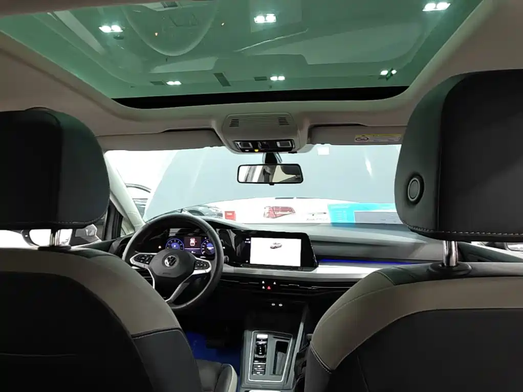 Volkswagen Golf — миниатюра 18