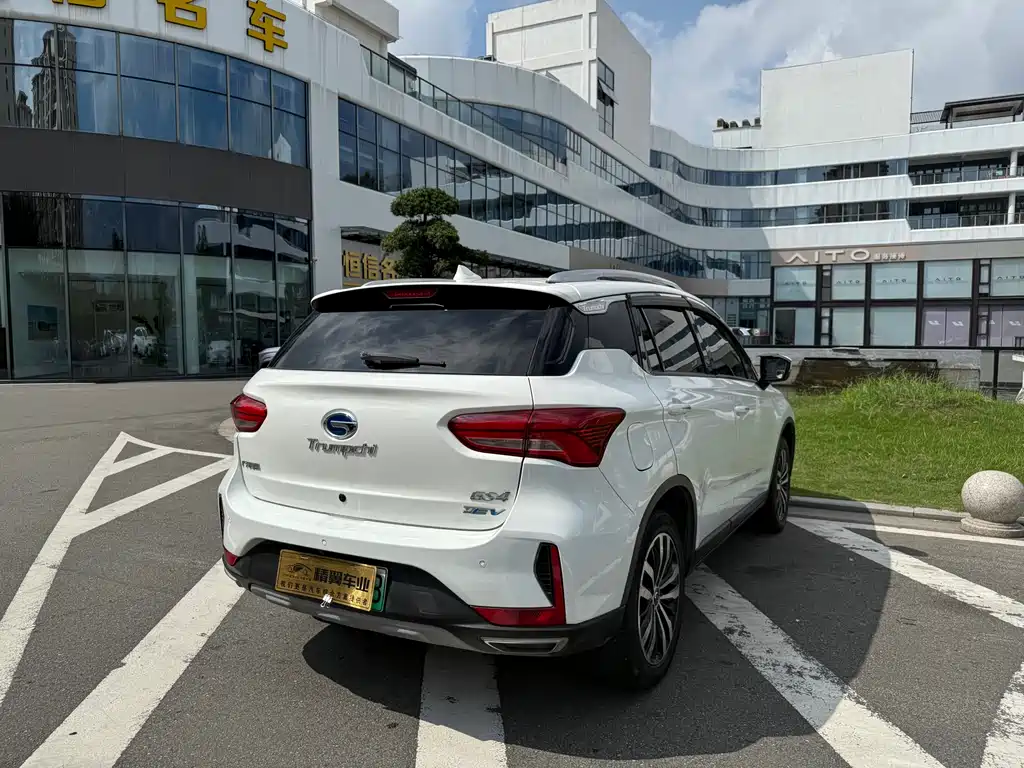 GAC TRUMPCHI GS4 NEW ENERGY